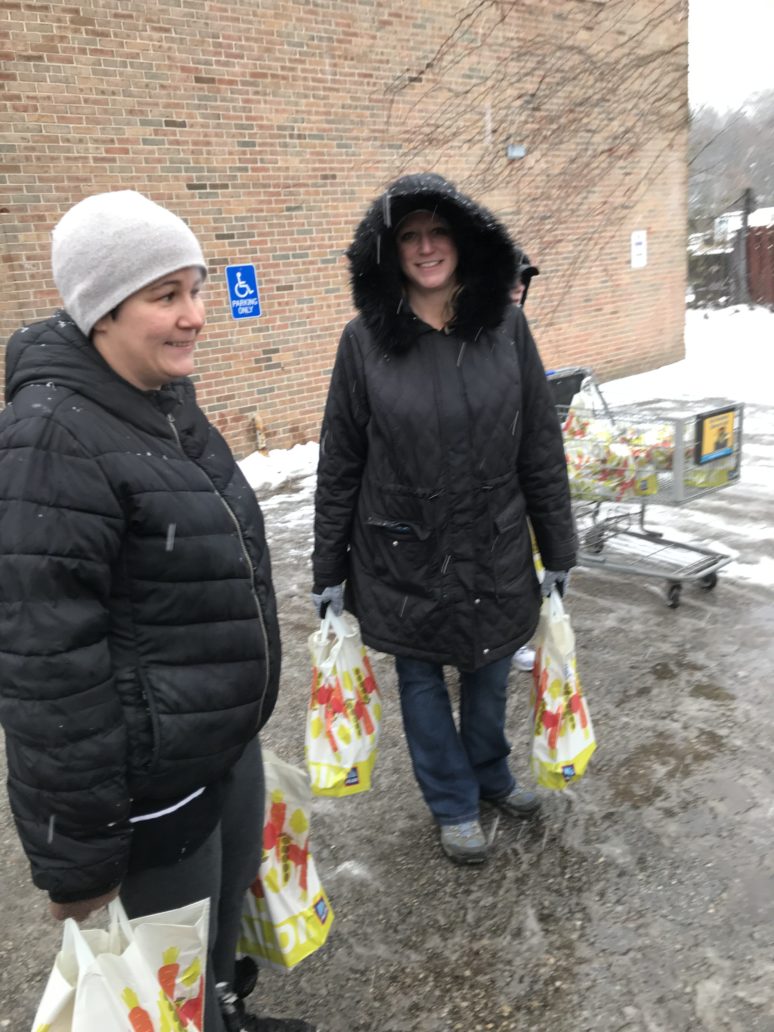 You are currently viewing Icy Cold Couldn’t Stop Our 2018 Thanksgiving Basket Distribution